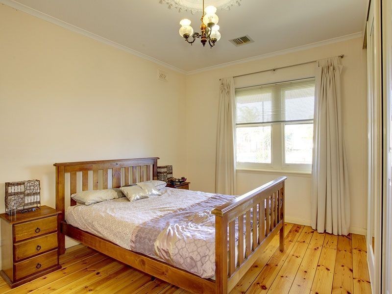 137 East Terrace, Henley Beach SA 5022