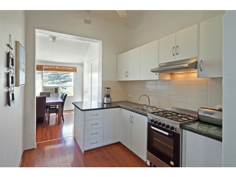 3/217 Esplanade, Henley Beach SA 5022