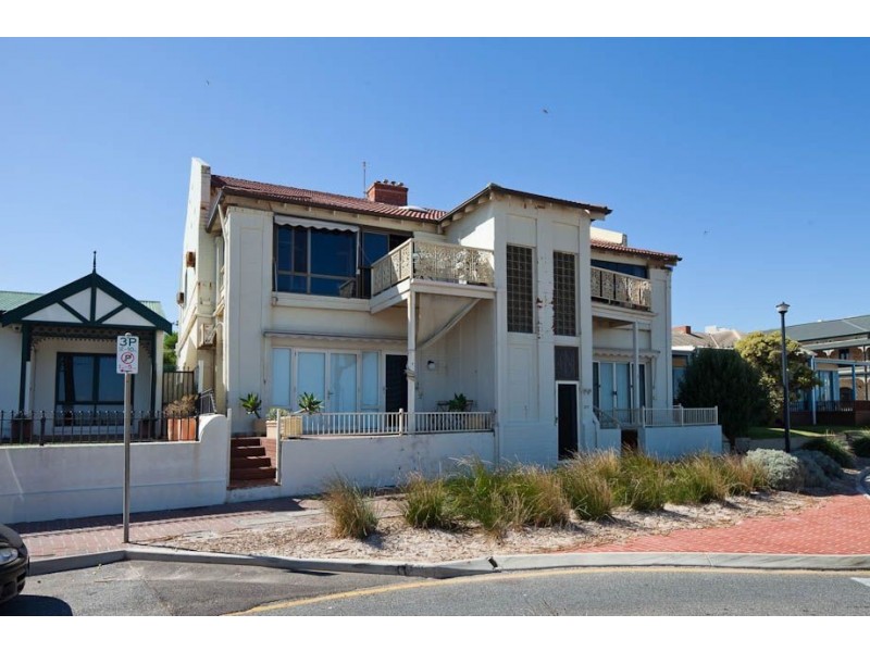 3/217 Esplanade, Henley Beach SA 5022