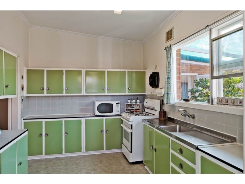 10 Nevis Street, West Beach SA 5024