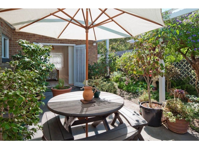 10 Nevis Street, West Beach SA 5024