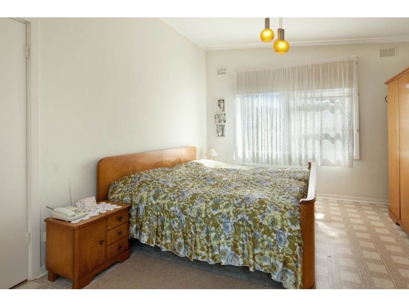 10 Nevis Street, West Beach SA 5024