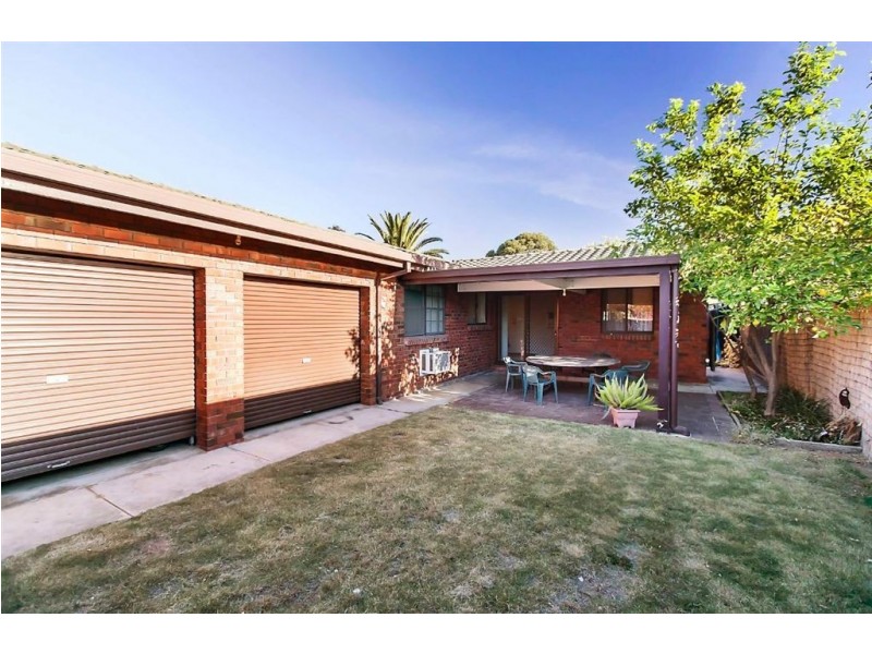 1 Laver Crescent, West Lakes Shore SA 5020