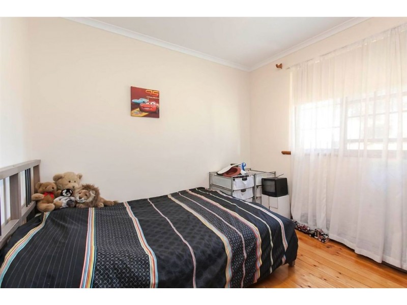 1 Laver Crescent, West Lakes Shore SA 5020