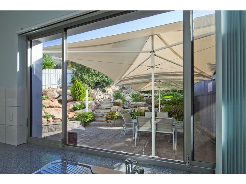 77 Military Road, Tennyson SA 5022