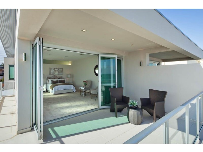 177 Esplanade, Henley Beach SA 5022