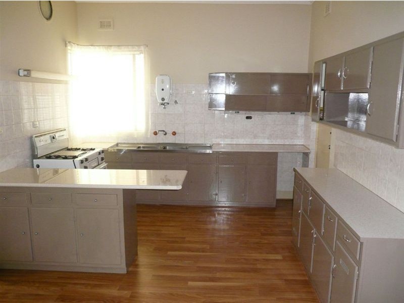 26 Ashford Road, Keswick SA 5035