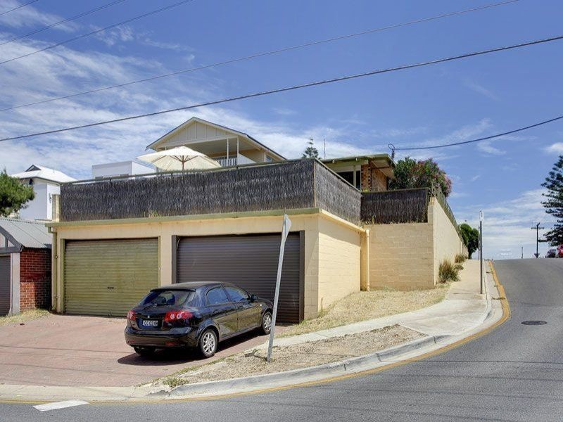 4/156 seaview road, Henley Beach South SA 5022