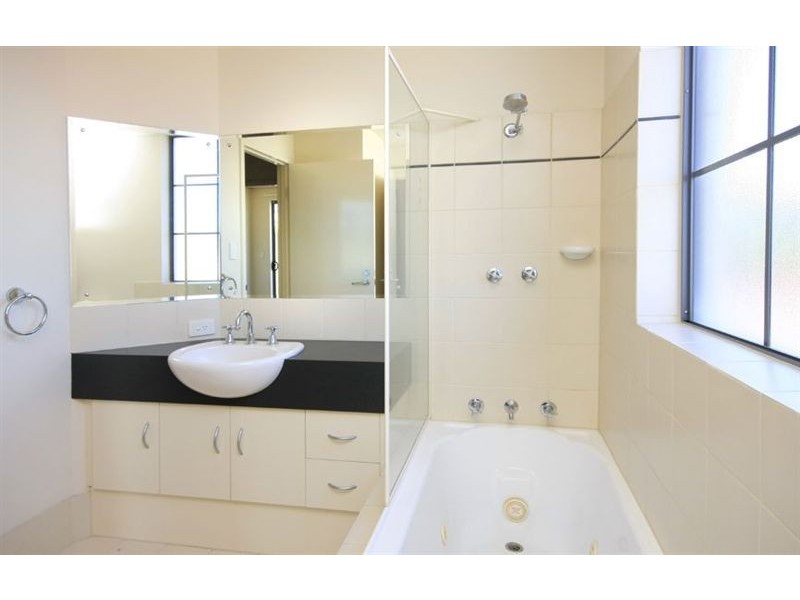 2 Farr Court, Adelaide SA 5000