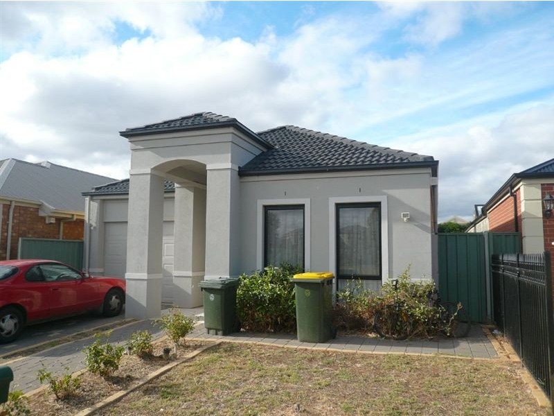 8 Lincon Place, Mawson Lakes SA 5095