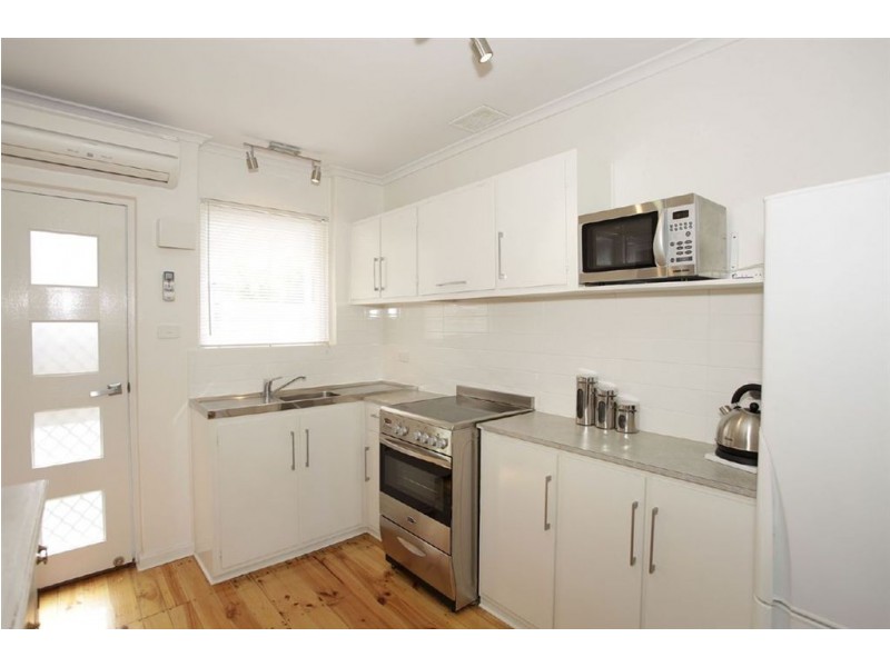 2/8 Chester Street, Henley Beach SA 5022