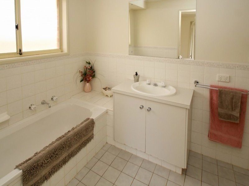 25 Young Street, Sheidow Park SA 5158