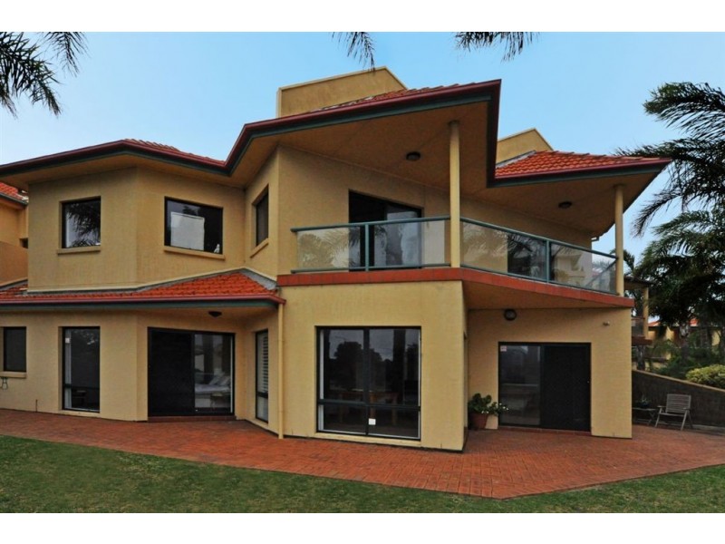 15/157 Brebner Drive, West Lakes SA 5021