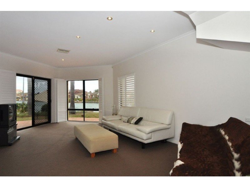 15/157 Brebner Drive, West Lakes SA 5021