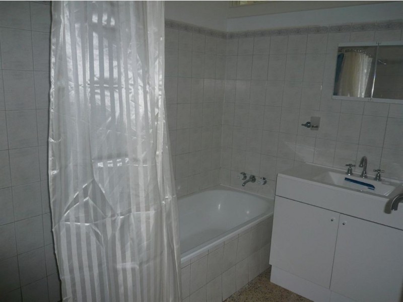 4 Tolmer Road, Elizabeth Park SA 5113