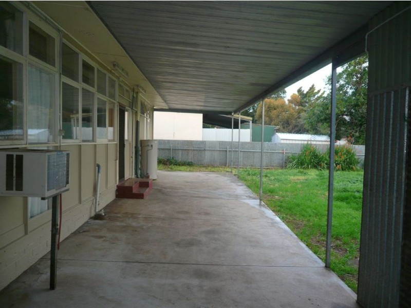 4 Tolmer Road, Elizabeth Park SA 5113