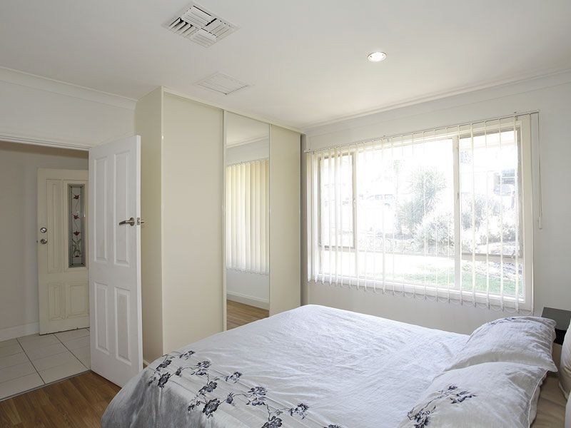 21 Vida Avenue, Redwood Park SA 5097