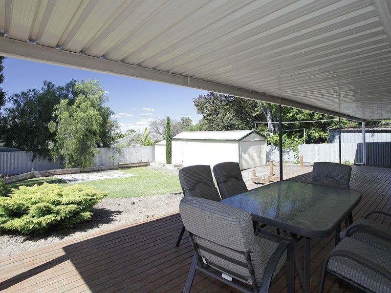 21 Vida Avenue, Redwood Park SA 5097