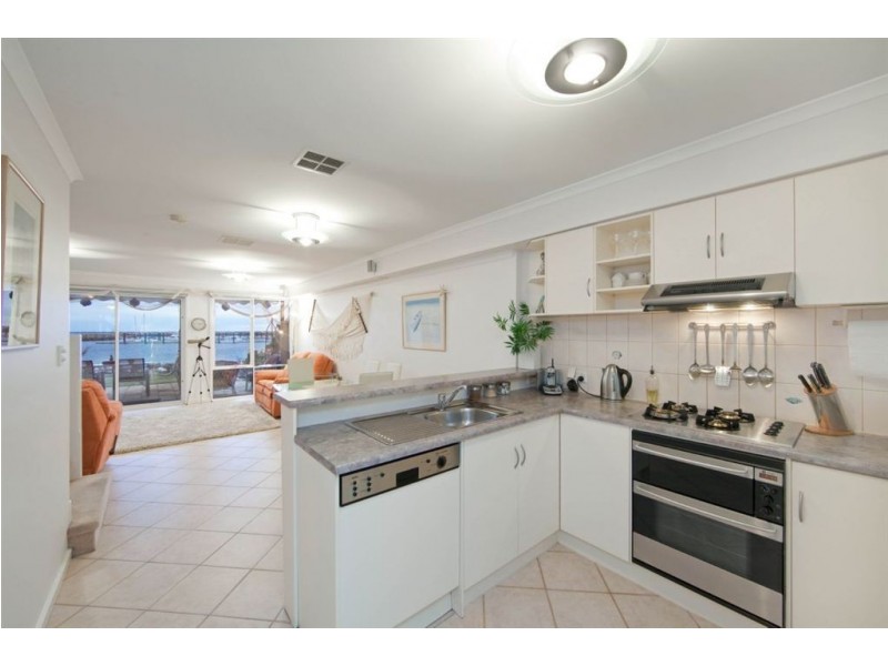 1/2 Cooroyba Court, North Haven SA 5018