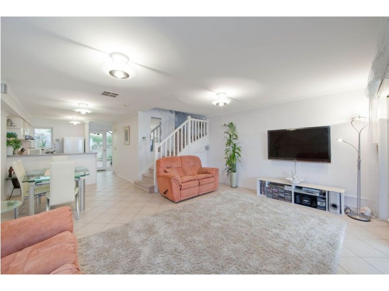 1/2 Cooroyba Court, North Haven SA 5018