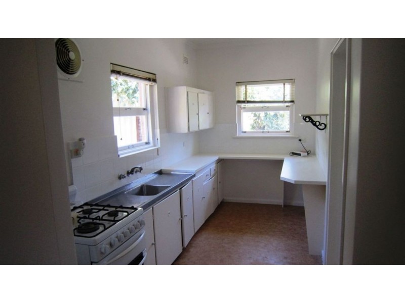 10 Crace Rd, Fulham SA 5024