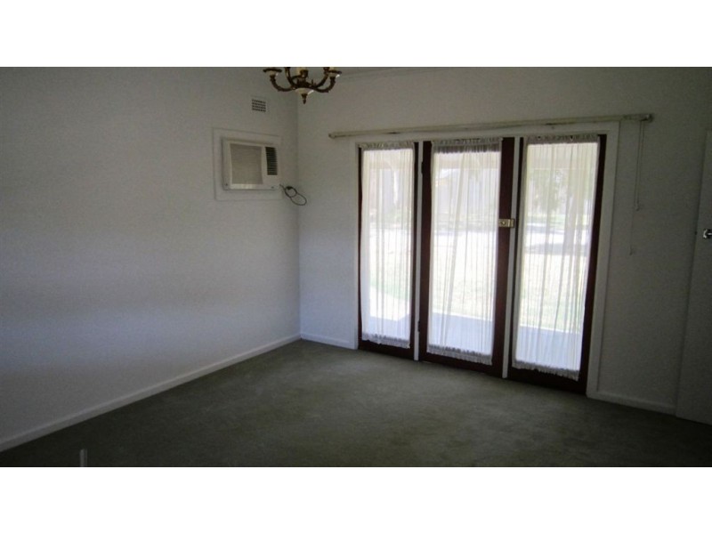 10 Crace Rd, Fulham SA 5024