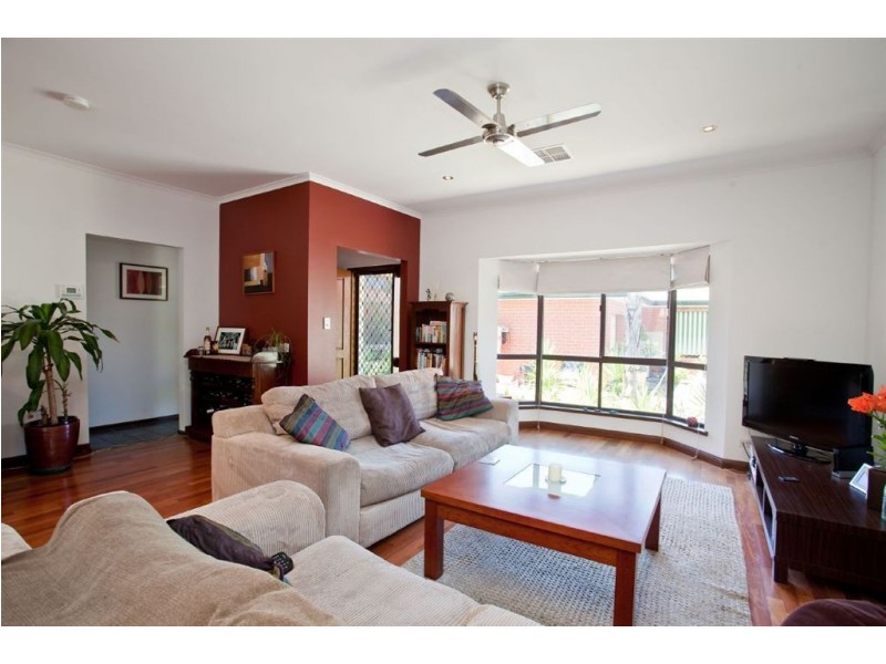 2/25 White Street, Henley Beach SA 5022