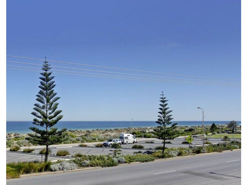 4/62 Seaview Road, West Beach SA 5024