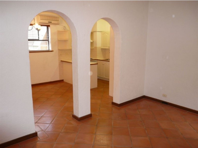 11/23 Moseley St, Glenelg SA 5045