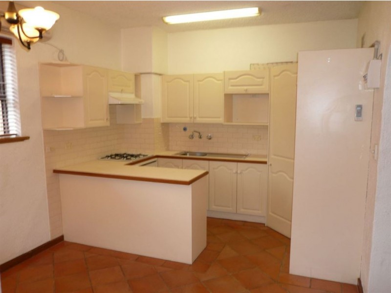 11/23 Moseley St, Glenelg SA 5045