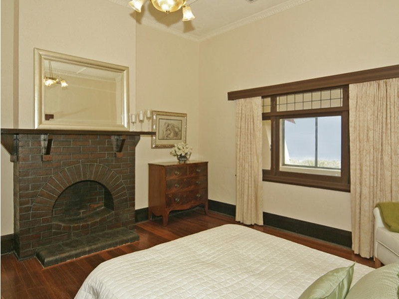 145 Esplanade, Henley Beach South SA 5022