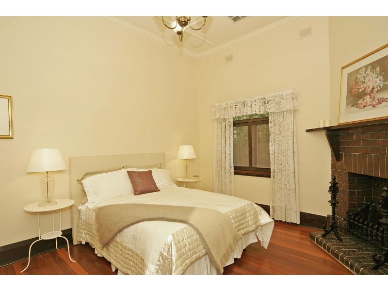 145 Esplanade, Henley Beach South SA 5022