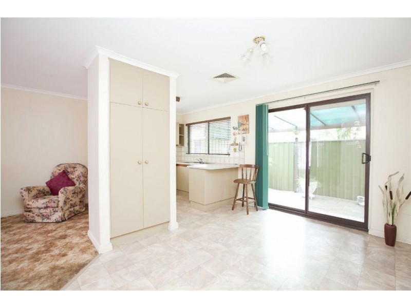 2/61 Wills Street, Largs Bay SA 5016