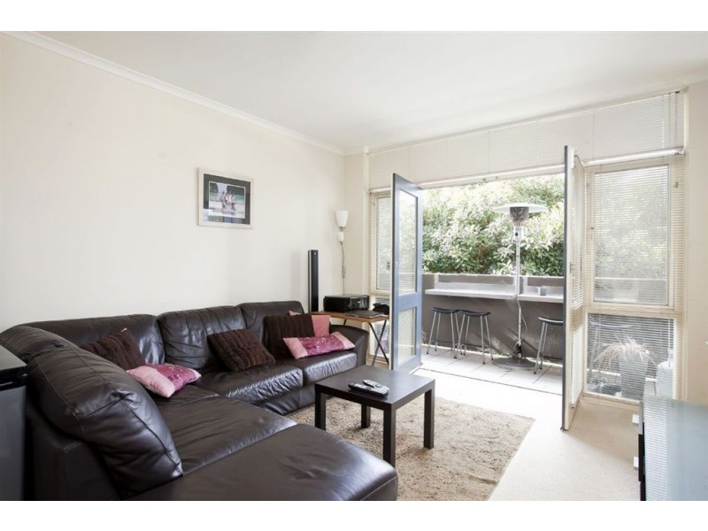 13/4 Bristol Place, Glenelg SA 5045
