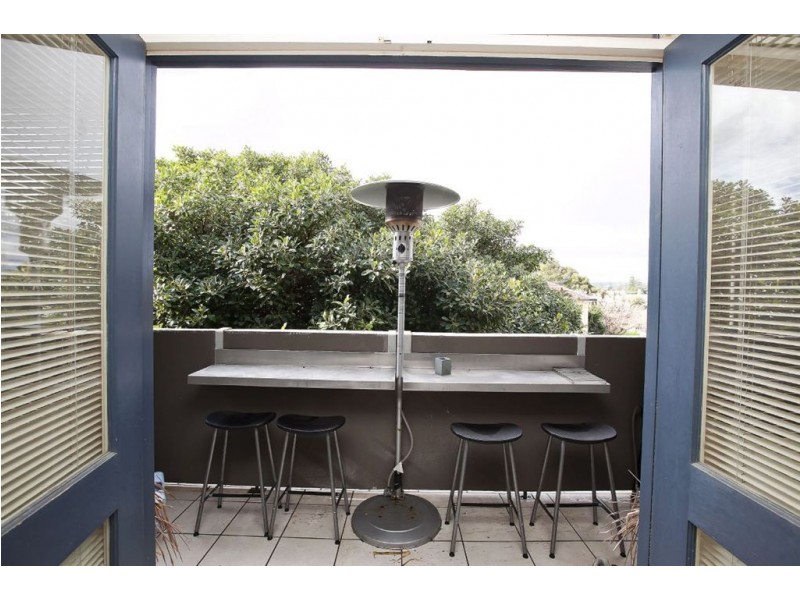 13/4 Bristol Place, Glenelg SA 5045