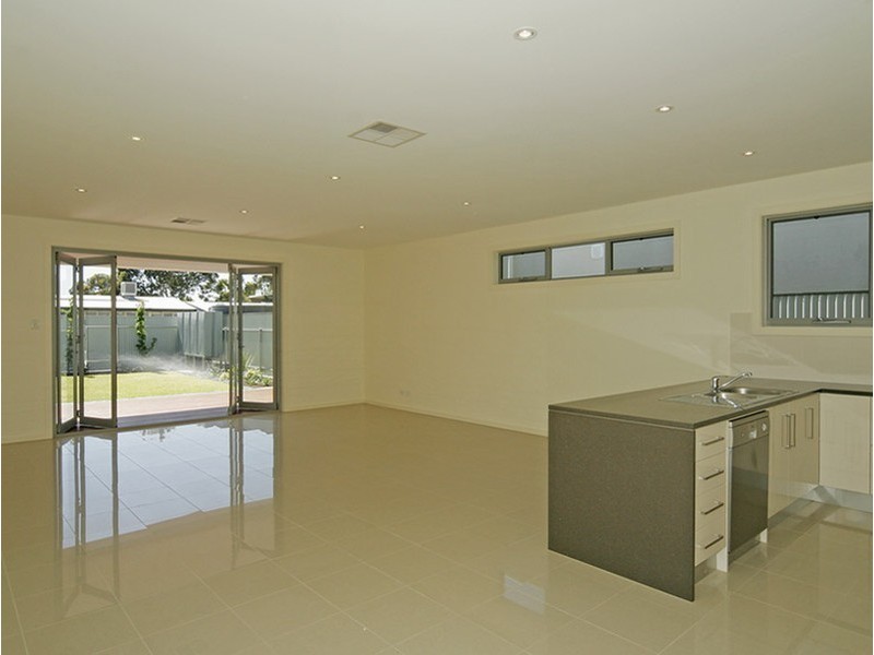 30 White Street, Henley Beach SA 5022