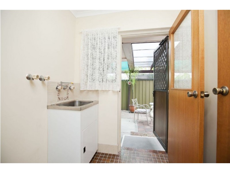 2/61 Wills st, Largs Bay SA 5016