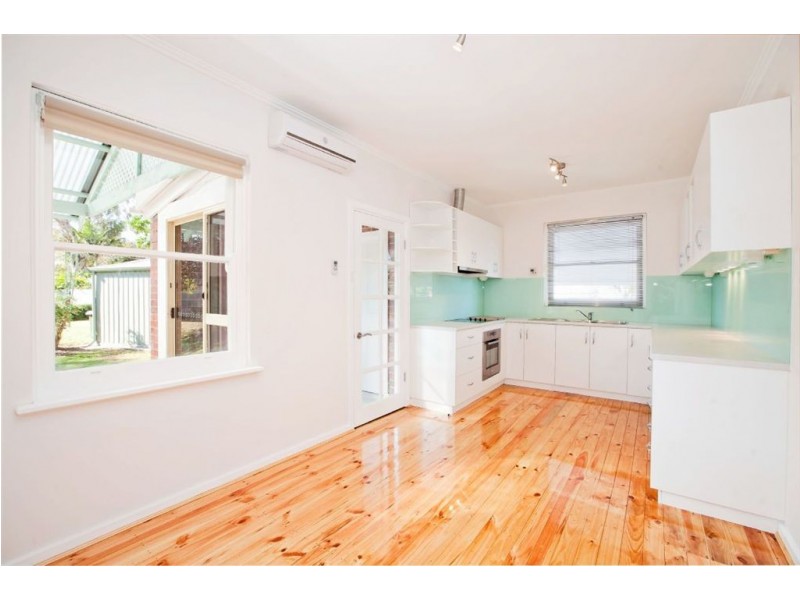 106 Military Rd, Henley Beach SA 5022