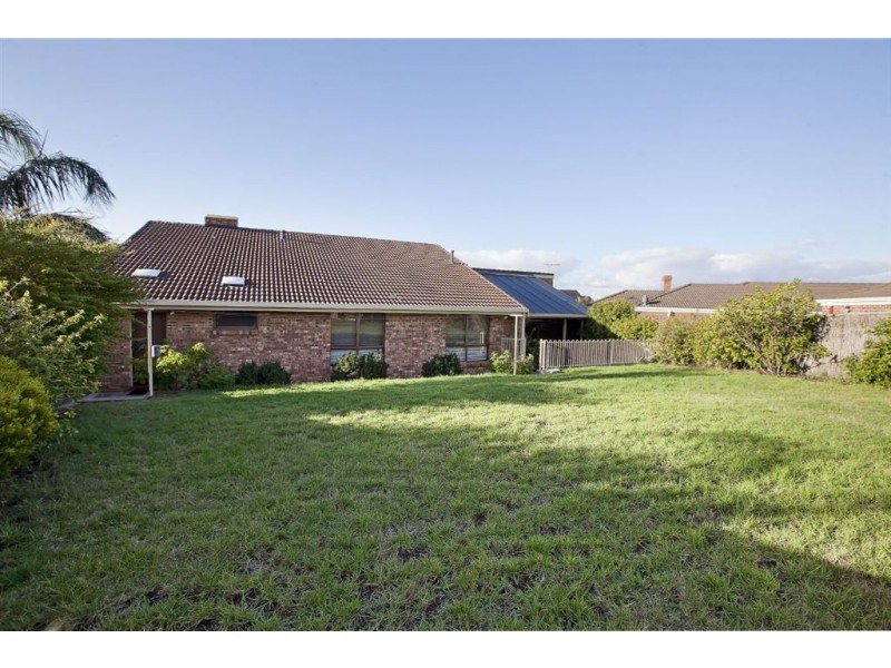 14 Sir John Marks Drive, West Lakes SA 5021