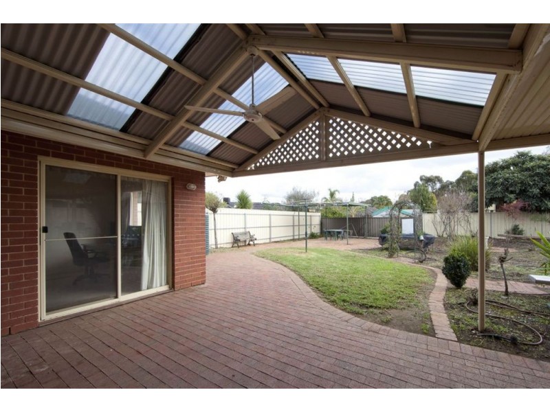 1 Burnie Avenue, Campbelltown SA 5074