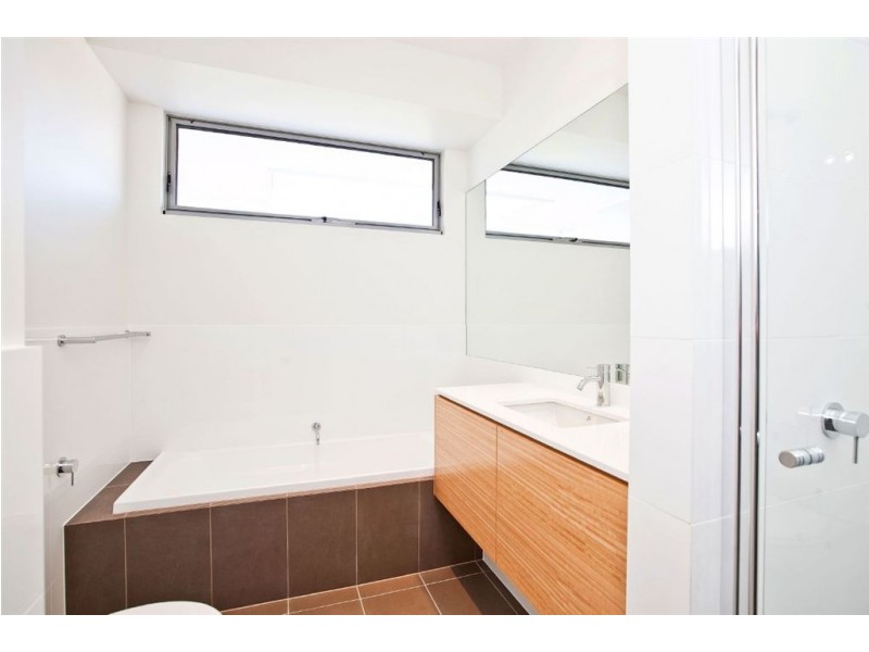 10 Paruna Road, Henley Beach SA 5022