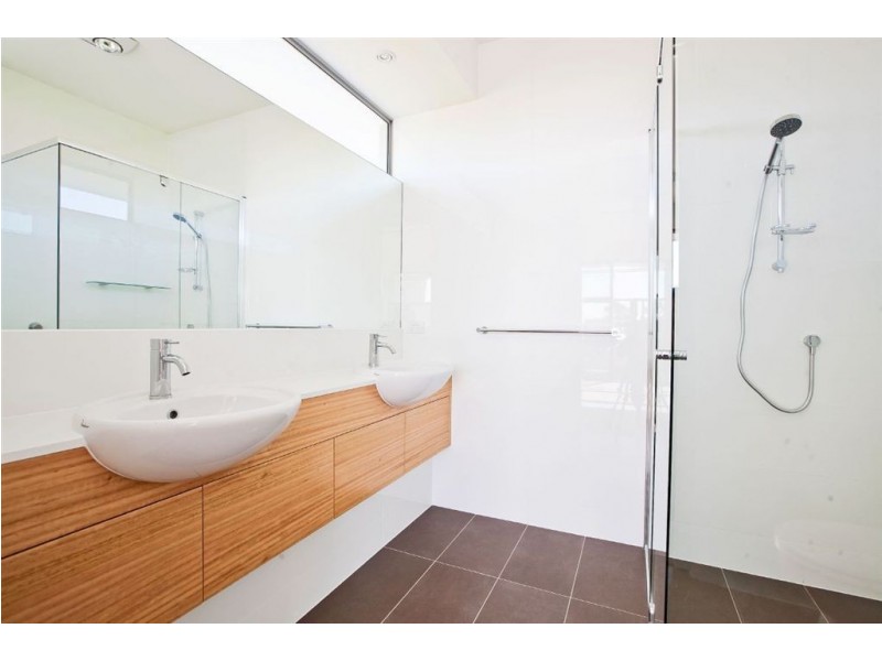 10 Paruna Road, Henley Beach SA 5022