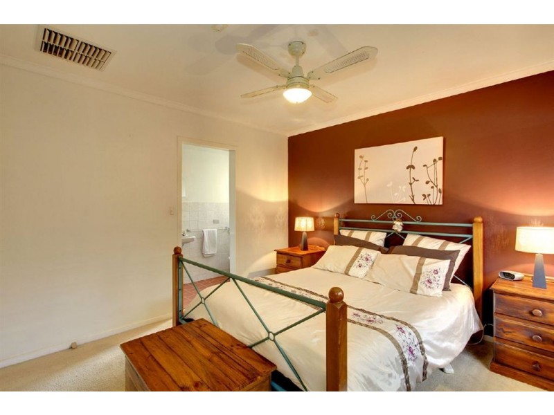 4 Niblic Court, Grange SA 5022