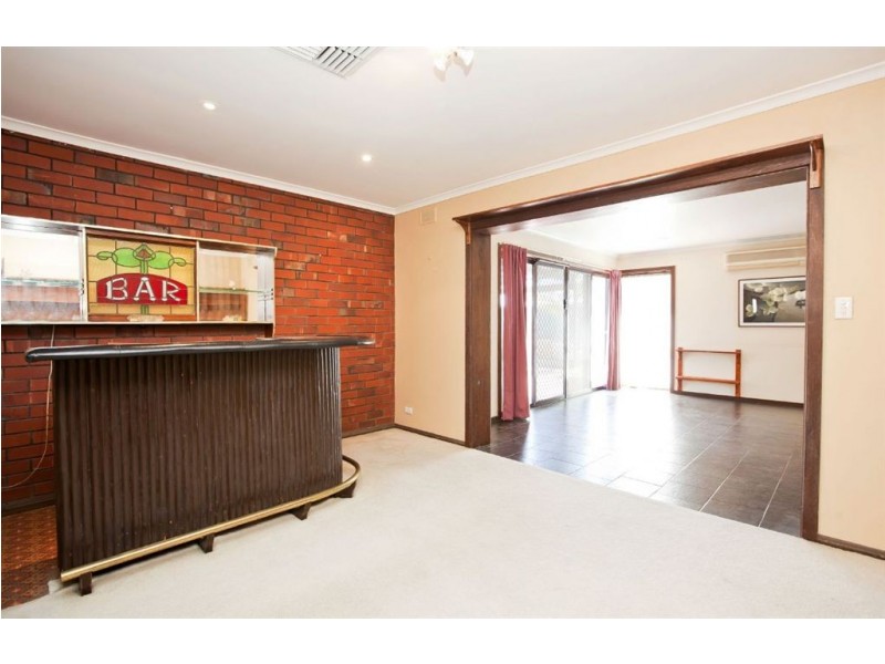 10 Nedford Cres, Fulham Gardens SA 5024