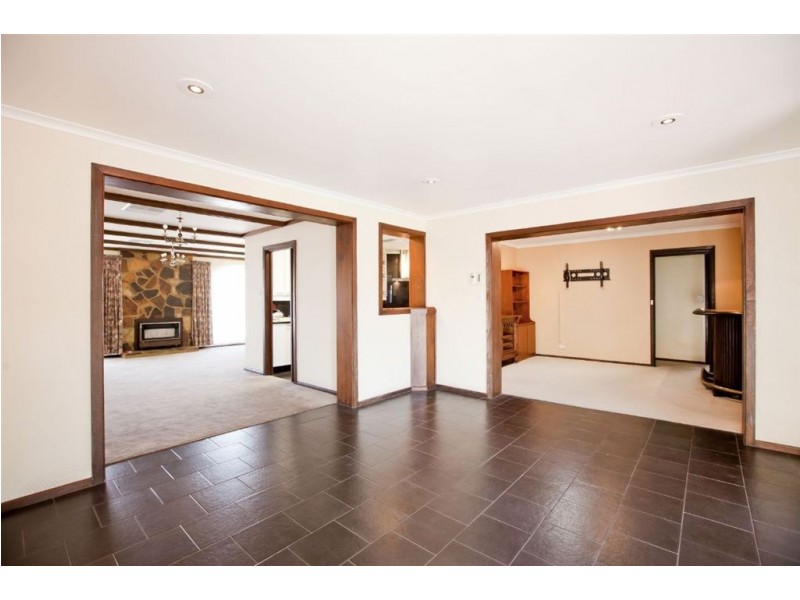 10 Nedford Cres, Fulham Gardens SA 5024