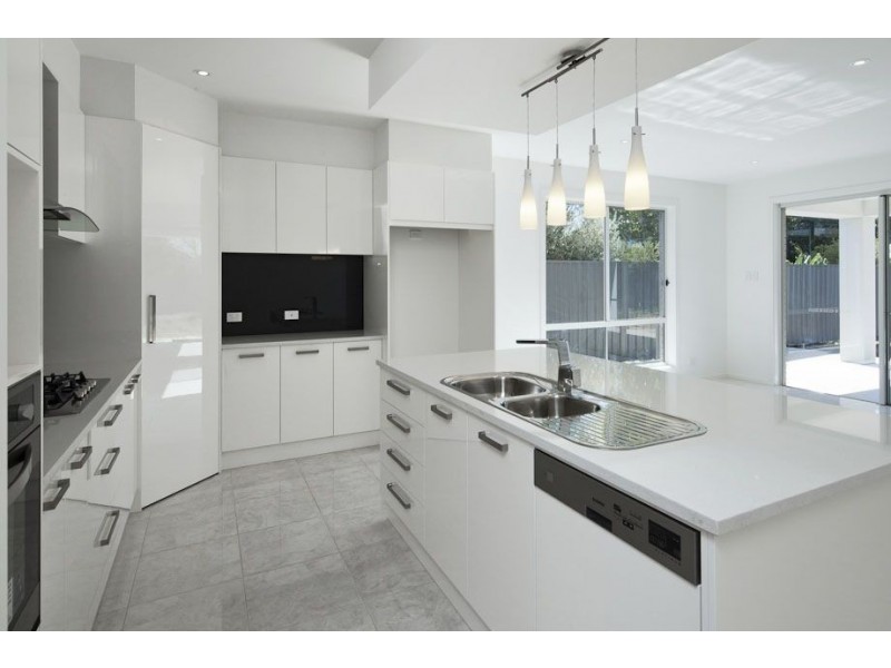 3 Singleton Avenue, Seaton SA 5023