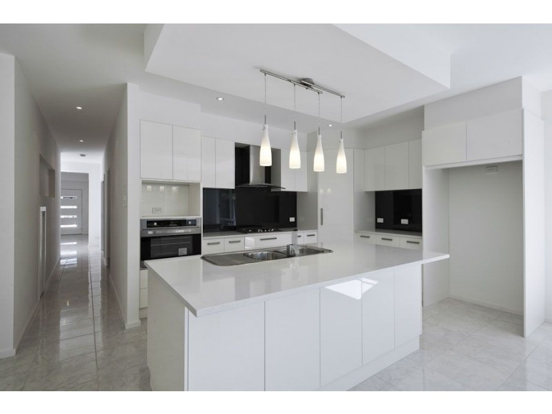 3 Singleton Avenue, Seaton SA 5023