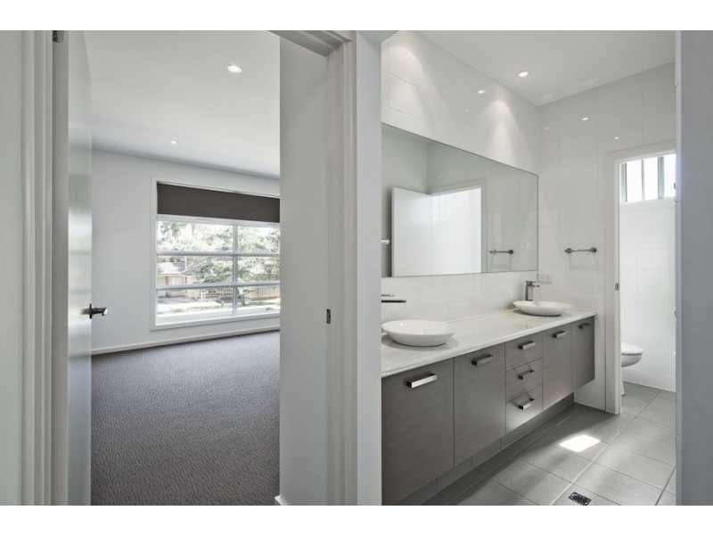 3 Singleton Avenue, Seaton SA 5023