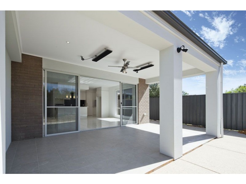 3 Singleton Avenue, Seaton SA 5023