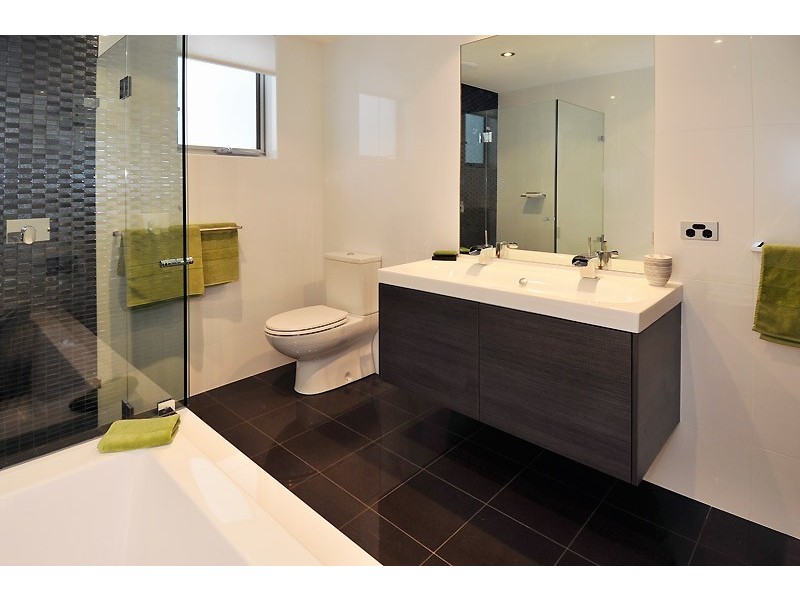 37A Esplanade (Virtual beachfront), Henley Beach South SA 5022